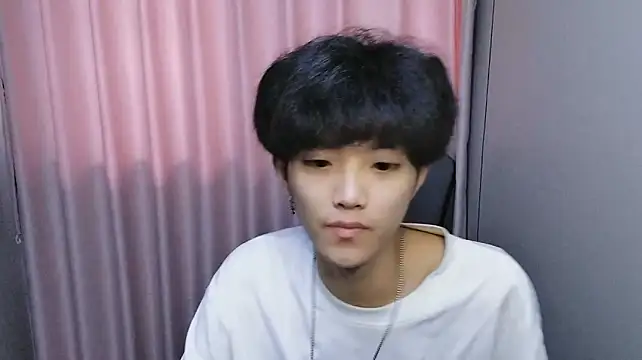 wssoo11's Live XXX Chat