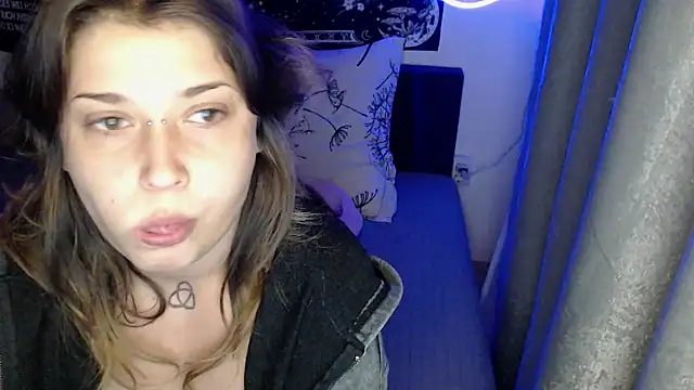 AlienforTwenty 라이브 XXX 채팅