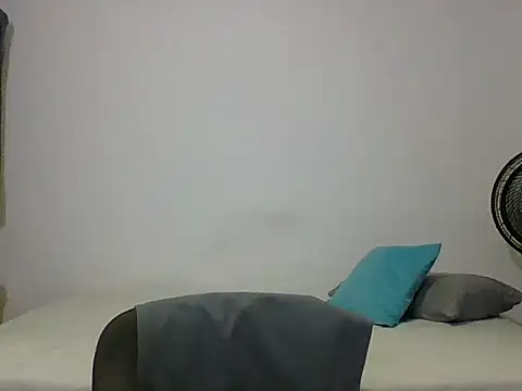 TRIISTAN_KING10's Live XXX Chat