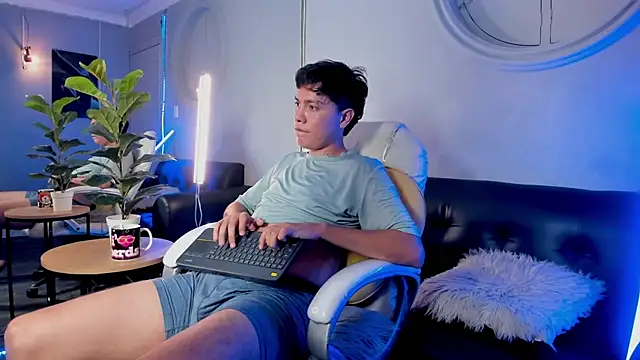 Marco17__ élő XXX-chatje