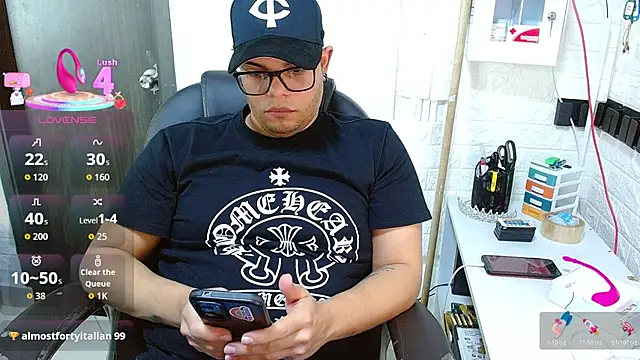 Realjoel01 即時 XXX 聊天