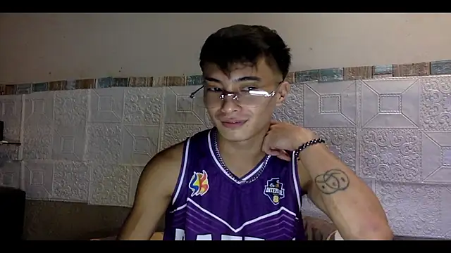 Twinkyecho – Naživo XXX chat