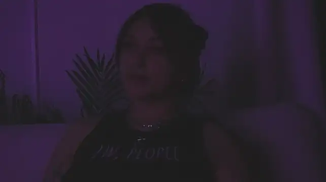 Chatroom XXX en direct de Gloomydoll