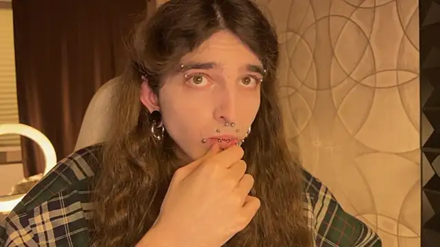 Kriisp élő XXX-chatje