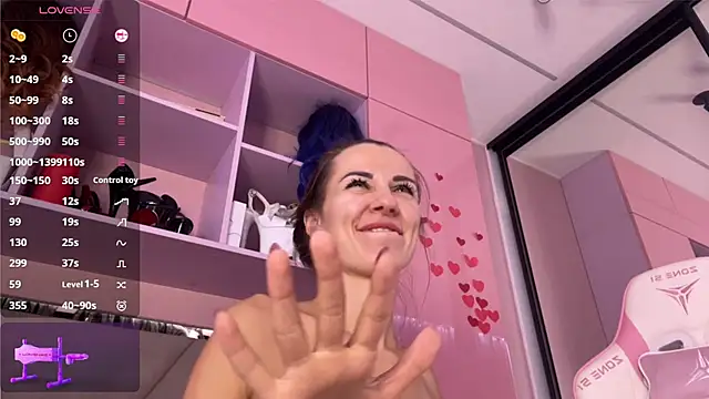 Crystallana's Live Chat Room