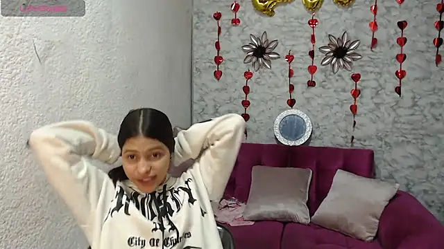 Evagirl69's Live XXX Chat