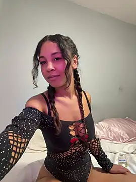 OliviaAshhh's Live XXX Chat