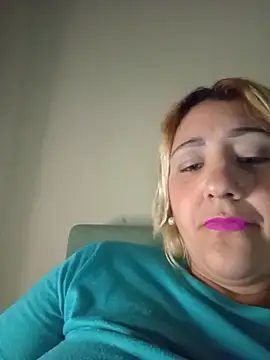 Chat +18 de Manuzinha2209 ao vivo