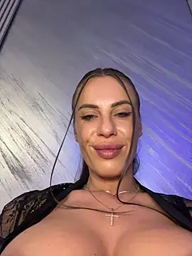 _JessyRey_ লাইভ XXX চ্যাট