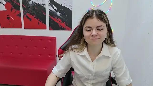 TinaRedly – Naživo XXX chat
