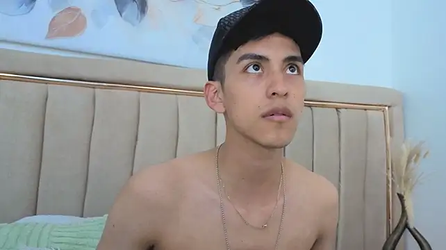 Онлайн чат XXX Julian_Carusso