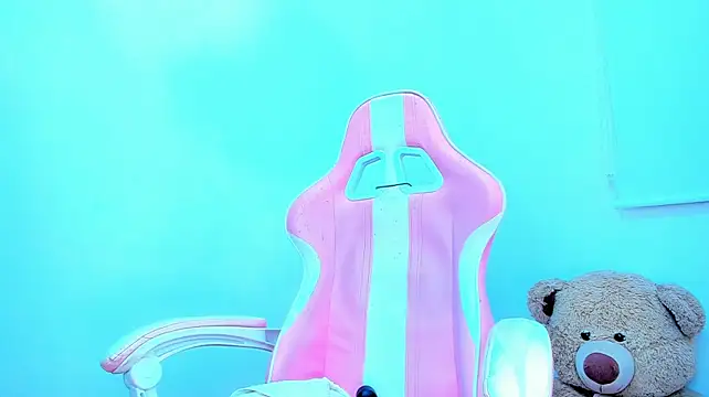Ariana_f live XXX chat