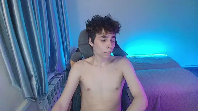 Chat +18 de Adam_Kroy ao vivo
