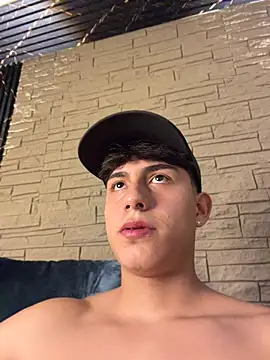 Lander_Cruz live XXX chat