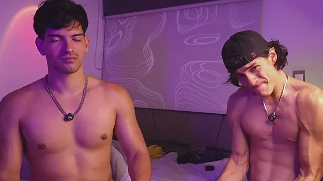bbbeachboy Adlı Modelin Canlı XXX Sohbeti