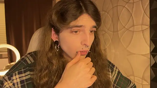 XXX chat uživo modela Kriisp