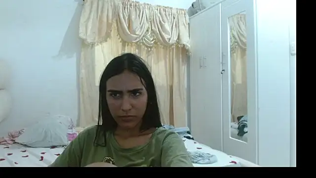 Онлайн чат XXX annaskaa