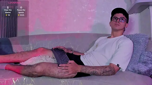 Chatroom XXX en direct de Ostin_Colt