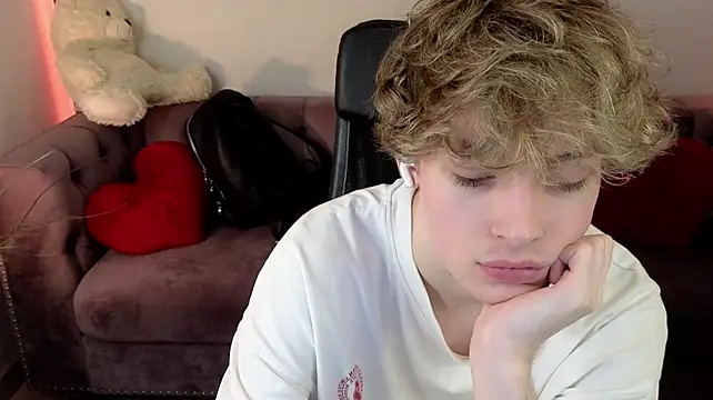 kevingarsiaa's Live XXX Chat