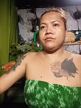 TabooSHOWgirl18's Live XXX Chat