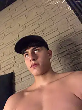 Lander_Cruz Live XXX-chat