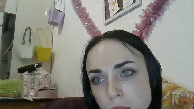 Chat XXX en directo de Trinsy_Love