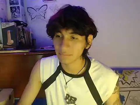 XXX chat uživo modela ElliotAzert
