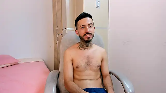 StevenAndLaura Chat XXX in diretta