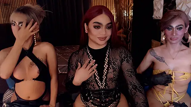 Czat XXX na żywo – MonstrousCockDiva