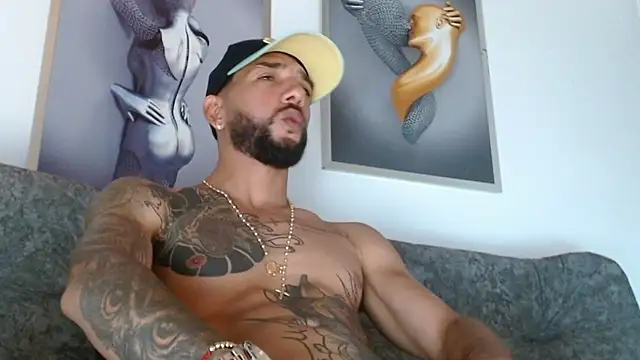 Živý XXX chat LukasScott_