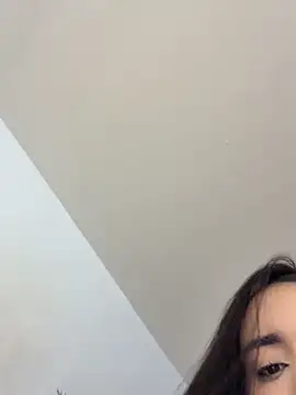 IvonneOwen's Live Chat Room