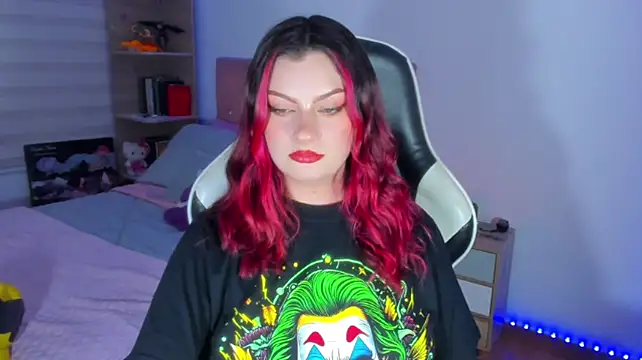 OphelianaRose33 XXX чат на живо