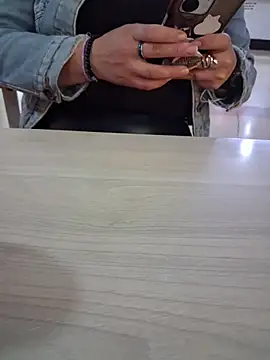 צ'אט XXX בשידור חי של sophie_banger