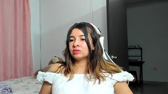 XXX chat uživo modela __Emma__11__Lecat_