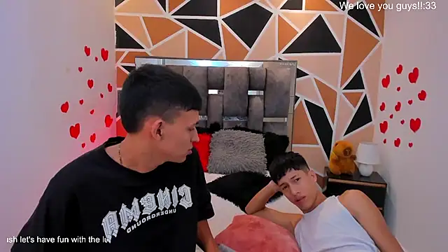 Czat XXX na żywo – Juan_Nd_Steven