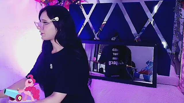 la_bommbastic – Naživo XXX chat