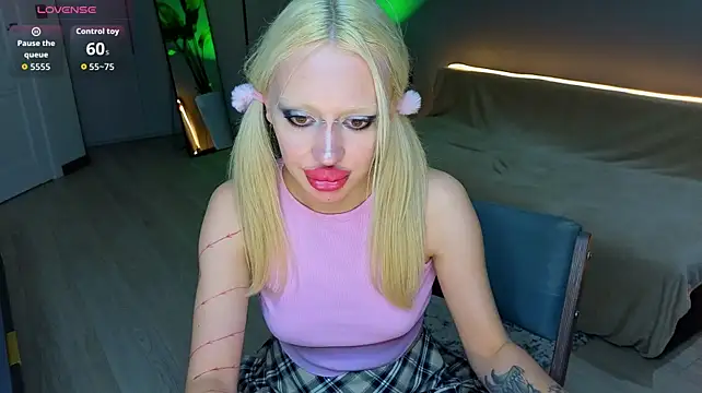 Luna_Beverly Chat XXX in diretta