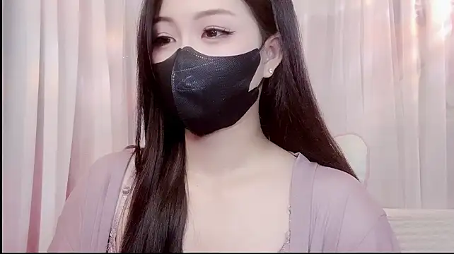 _Emily98_ Chat XXX in diretta