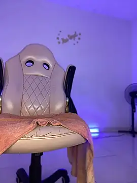 Mia_royal Chat XXX live
