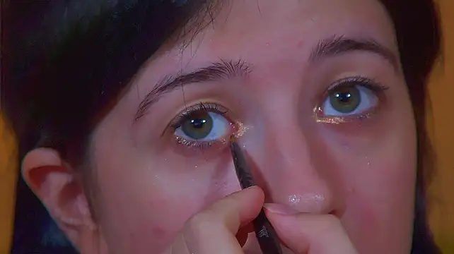 AnneAvelin Adlı Modelin Canlı XXX Sohbeti