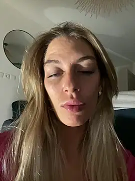 Bellalolahot 라이브 XXX 채팅