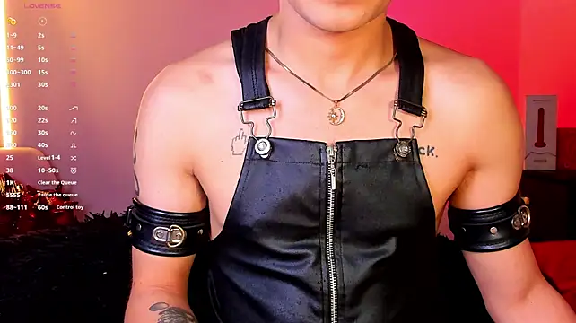 XXX chat uživo modela Dominik_Eclipse