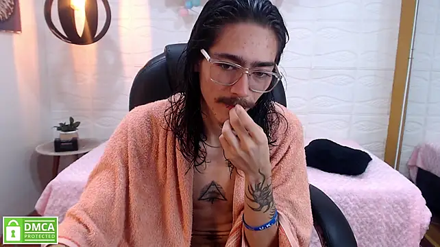 Онлайн чат XXX bigcock_robert