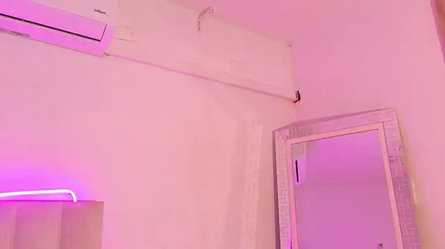 XXX chat uživo modela Twink_Sebas7