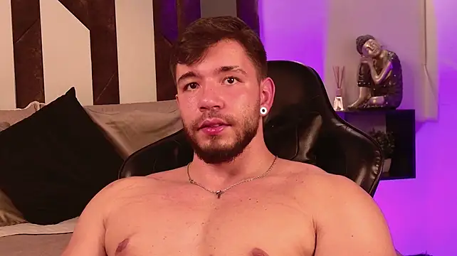 JACKSON_STIFLER Adlı Modelin Canlı XXX Sohbeti