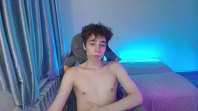 XXX chat uživo modela Adam_Kroy