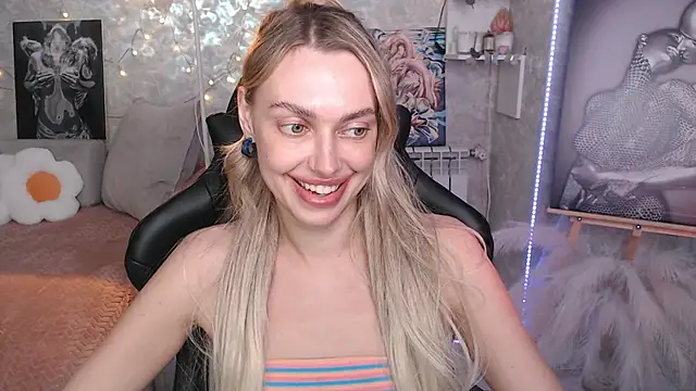 Chatroom XXX en direct de NickyAdamidi