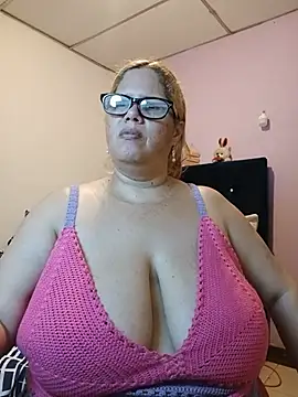 EllisW8 live XXX chat