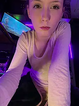 Chat XXX en directo de Lilactease