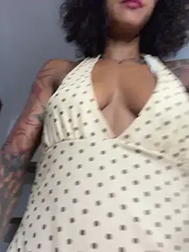 Chatroom XXX en direct de LizStorm_